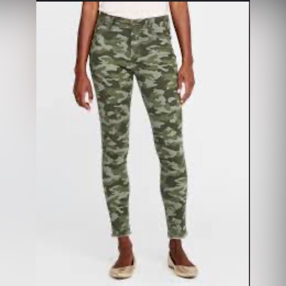 Old Navy Denim - Old Navy - Camo Rockstar Jeans with Raw Hem - Brand New Condition!